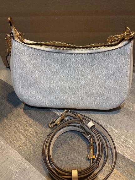 NWT Coach CV933 Teri Women's Shoulder Bag In Signature Canvas - Chalk