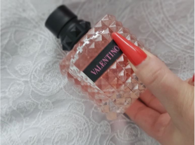 Valentino Born in Roma Donna Eau de Parfum Spray 100 ml Regular Size