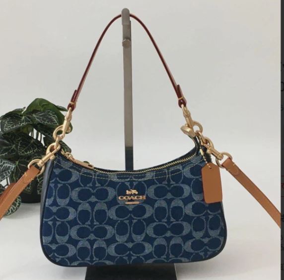 COACH CAF82 Teri Shoulder Bag Signature Denim Blue Vachetta Leather Outlet New