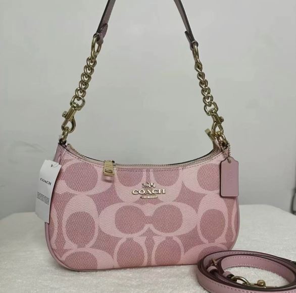 CAL51 COACH Teri Shoulder Bag In signature canvas/Gold/Powder Pink NWT